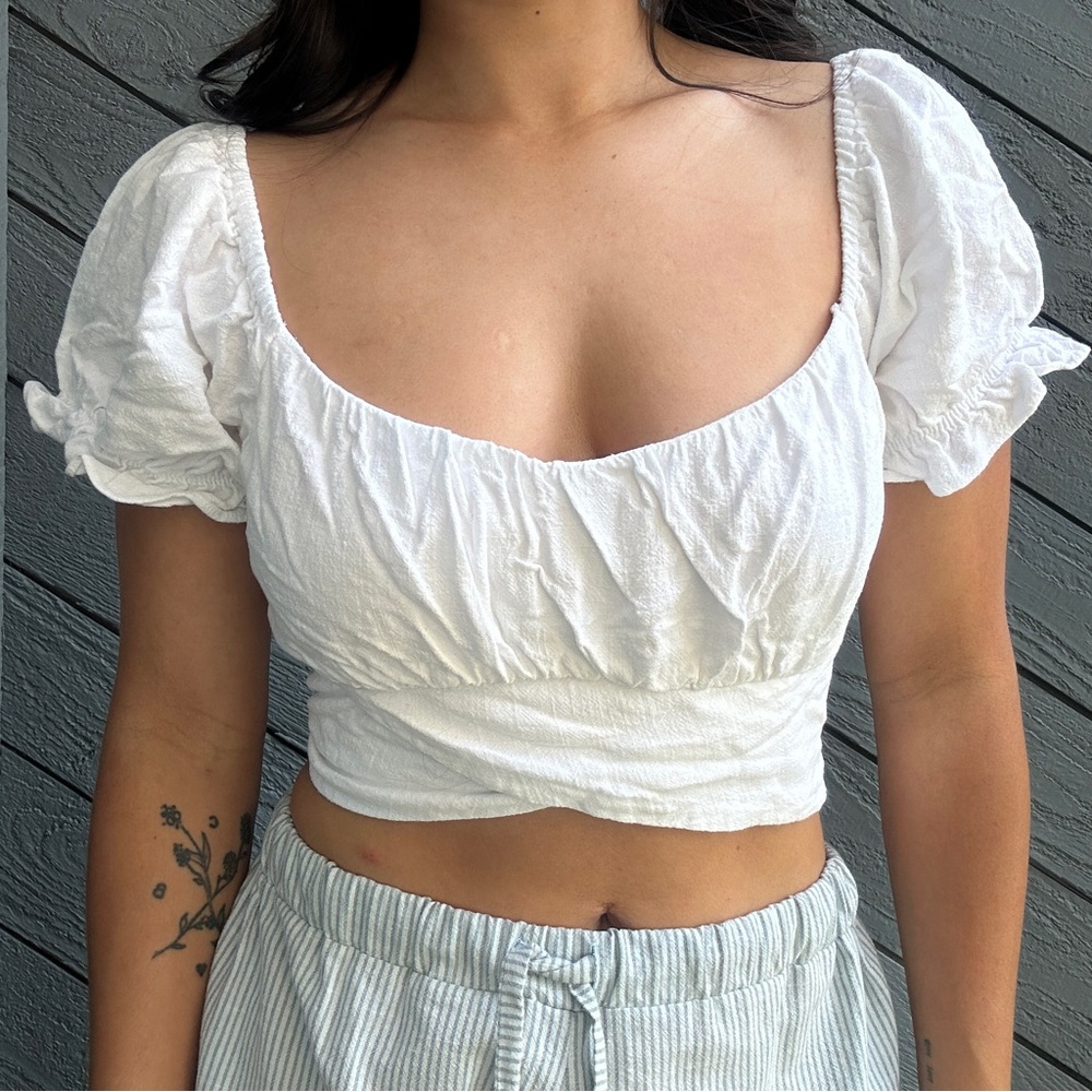 White Puff Sleeve Crop Top